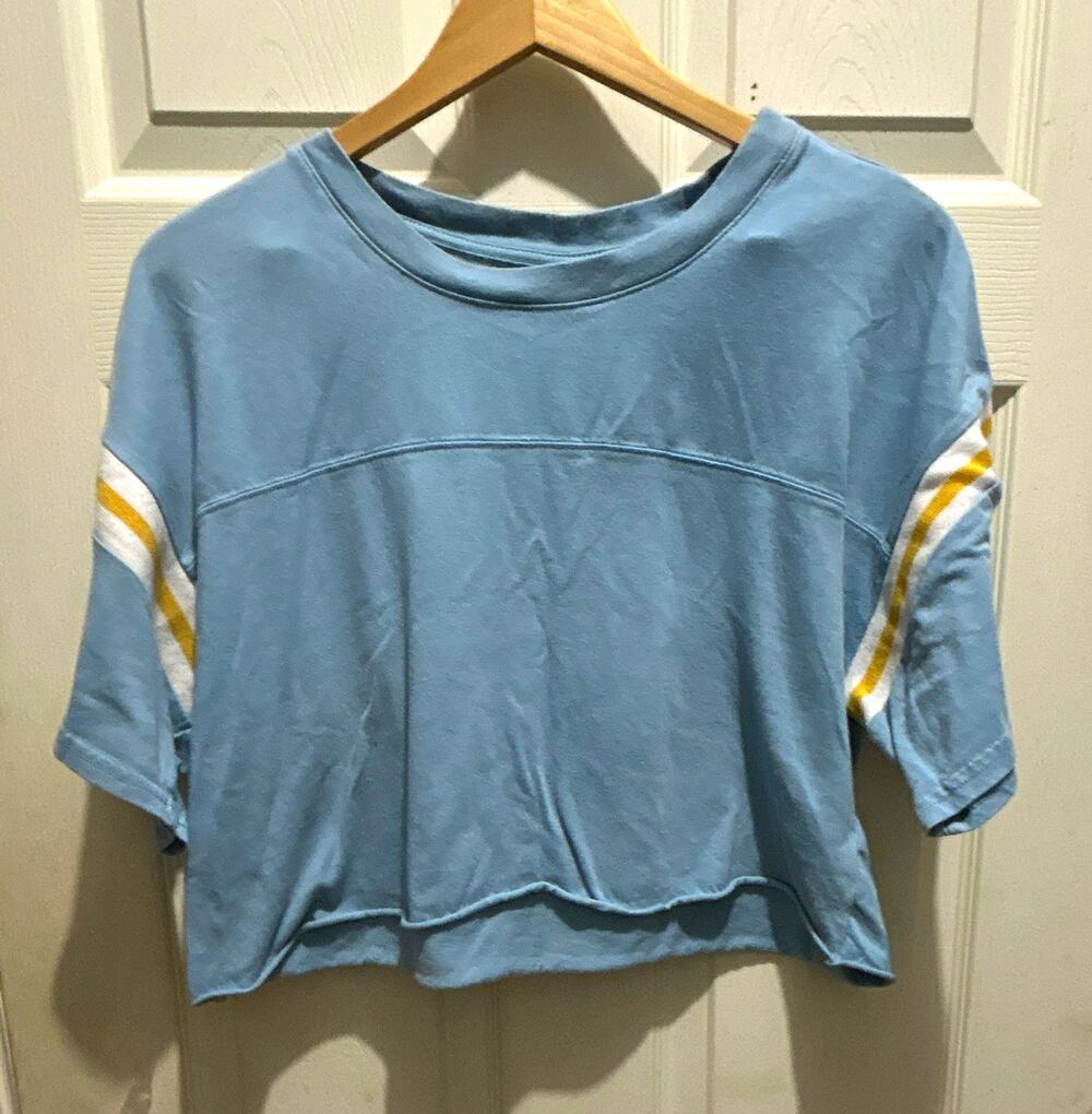 Wild Fable Women's L Blue Cropped Knit Crew Neck Top White/Yellow Striped Sleeve